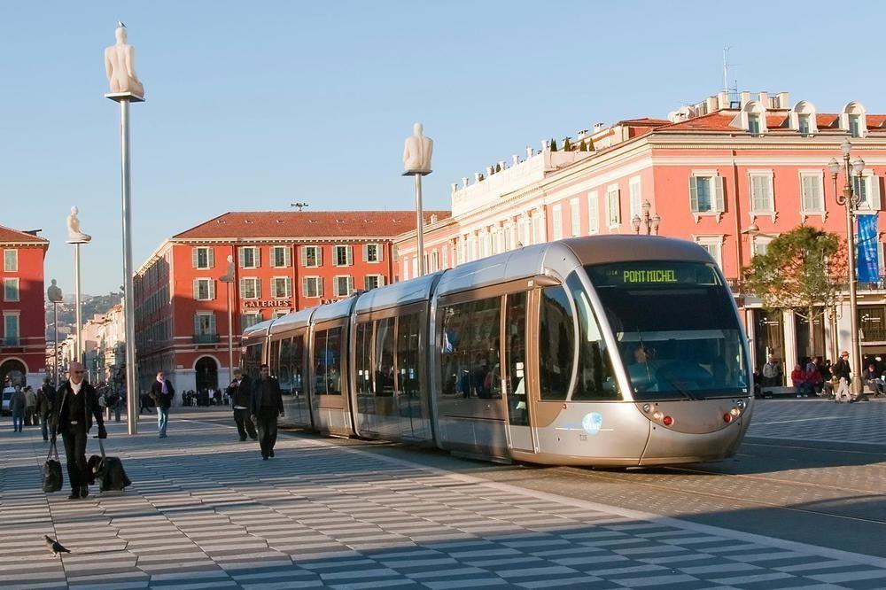Comte De Aparthotel Nizza